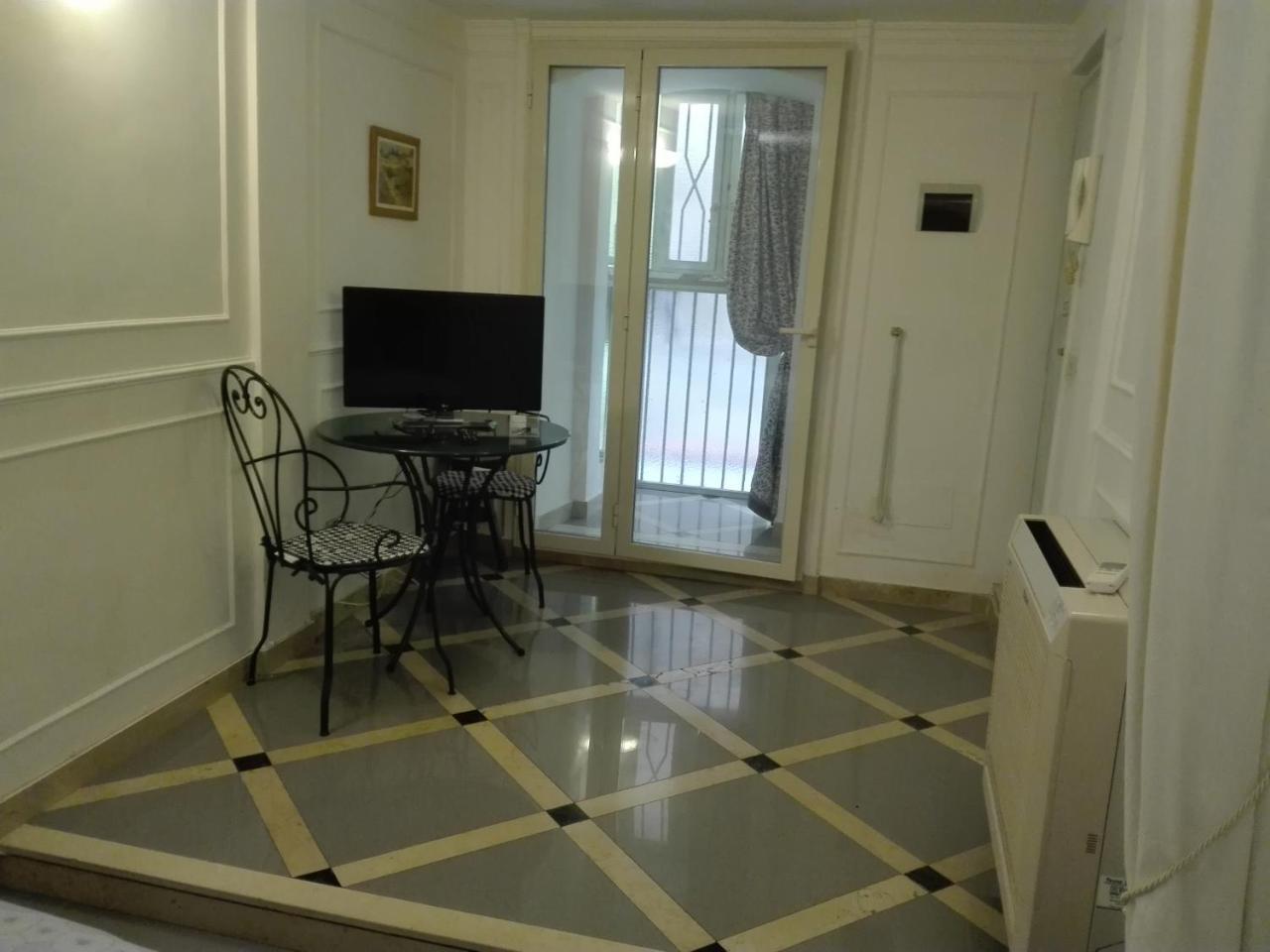 Suite Calefati "Monolocale" バーリ エクステリア 写真